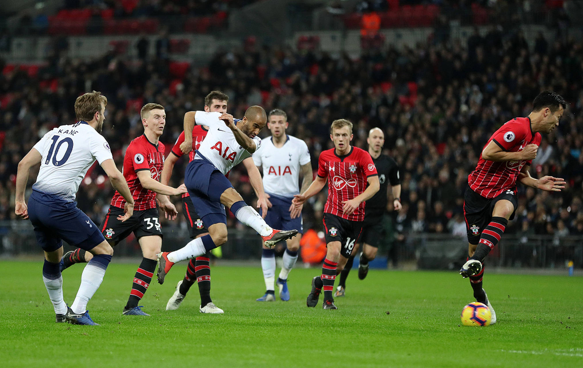 他出身于一 他出身于一